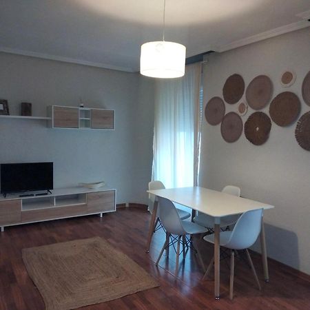 Delsan Apartment ลีนาเรส ภายนอก รูปภาพ